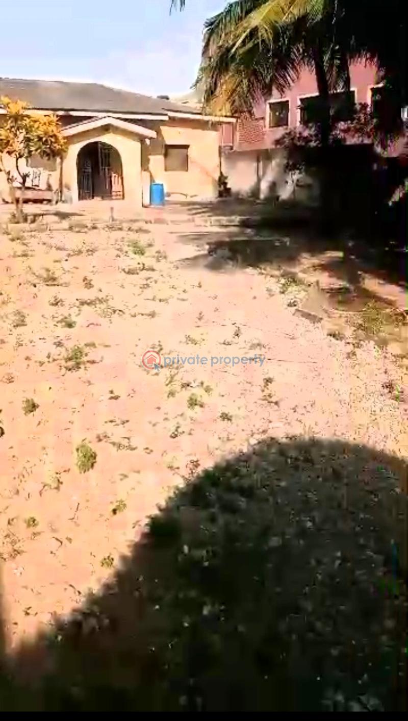 3 bedroom Detached Bungalow For Sale Eyita Ikorodu Lagos - 5