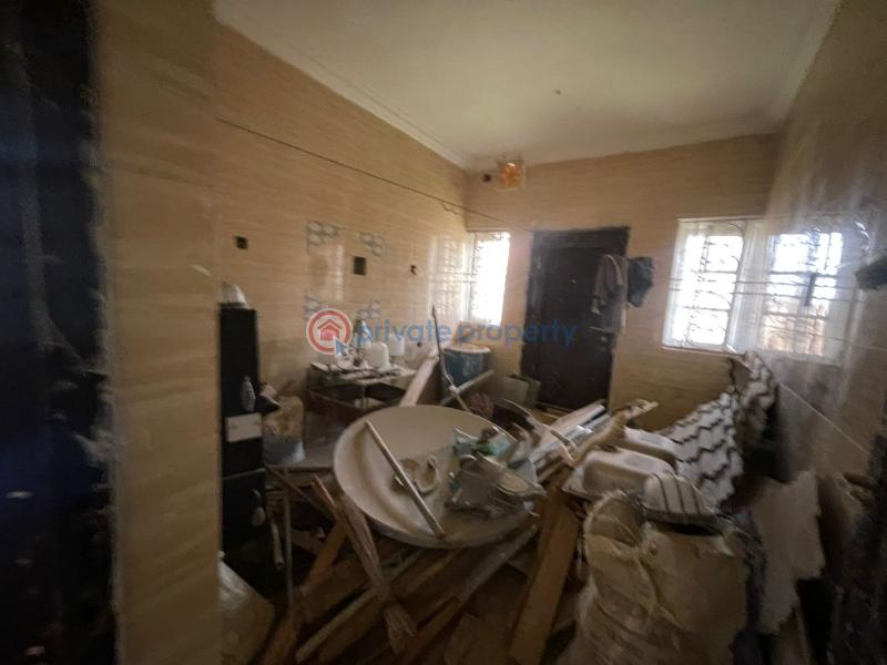 3 bedroom Detached Bungalow For Sale Galadimawa Abuja Phase 3  - 2