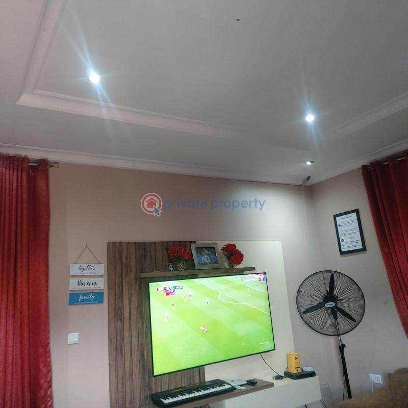 3-bedroom bungalow & gate house - 2 3 bedroom Bungalow For Sale Pateville Estate, Lokogoma Abuja Phase 2  - 2
