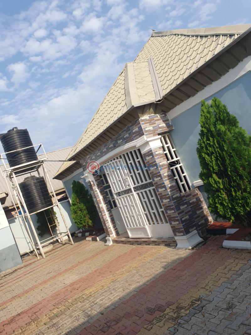 3 bedroom Bungalow For Rent Jikowyi Phase 4 Behind Christ Embassy Jikwoyi Abuja Phase 4  - 2