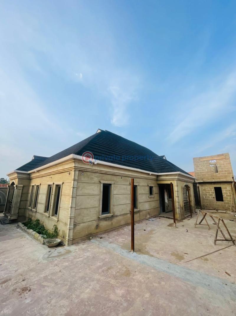 3 bedroom Bungalow For Sale Olakunle Junction Akala Express Akala Express Ibadan Oyo - 0