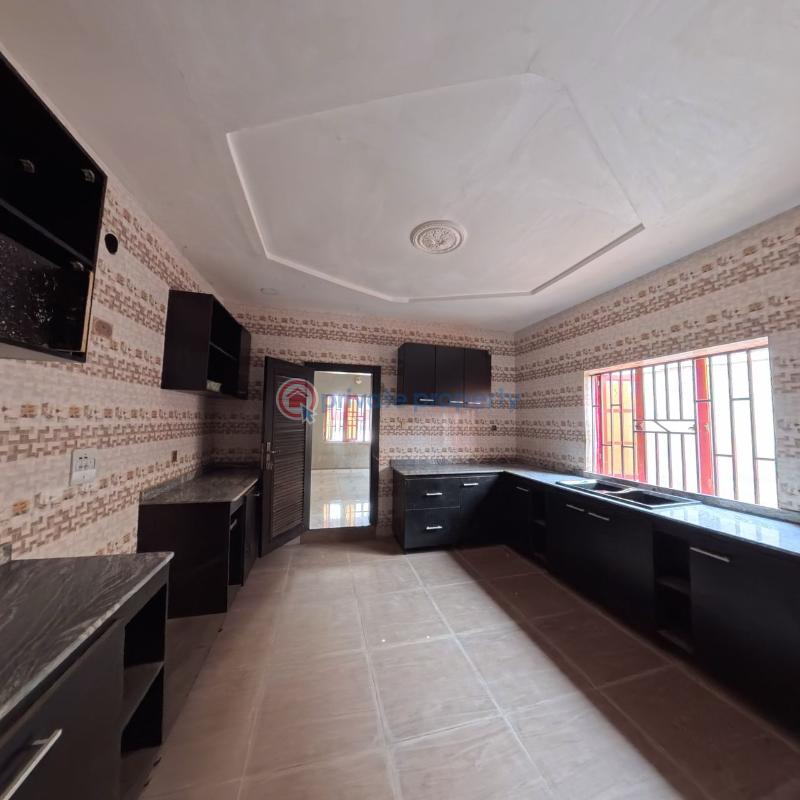 3 bedroom Bungalow For Sale Asero Housing Estate. Asero Abeokuta Ogun - 5