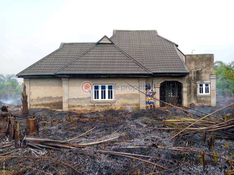 3 bedroom Bungalow For Sale Ijegun Ikotun/Igando Lagos