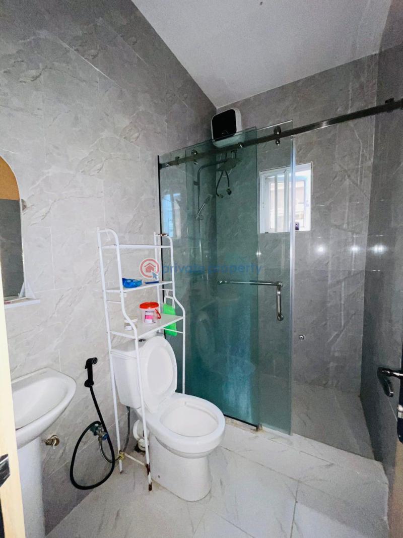 House For Sale Adeosun, Akala Akobo Ibadan Ibadan Oyo - 9