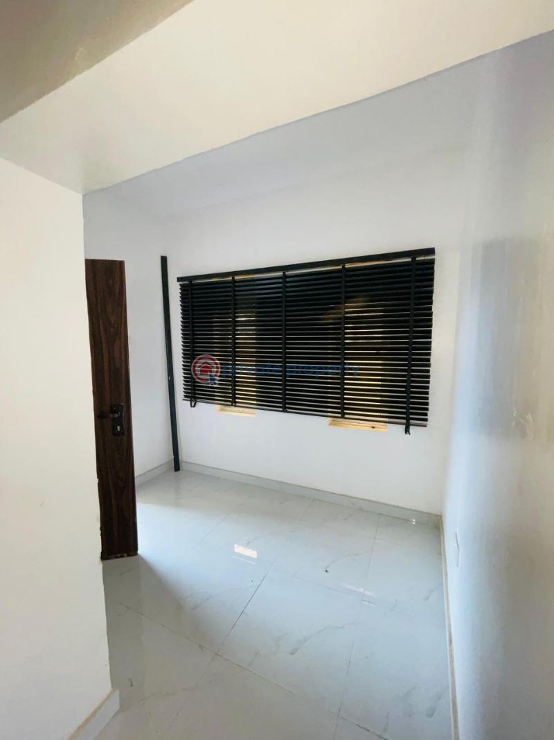 House For Sale Adeosun, Akala Akobo Ibadan Ibadan Oyo - 2