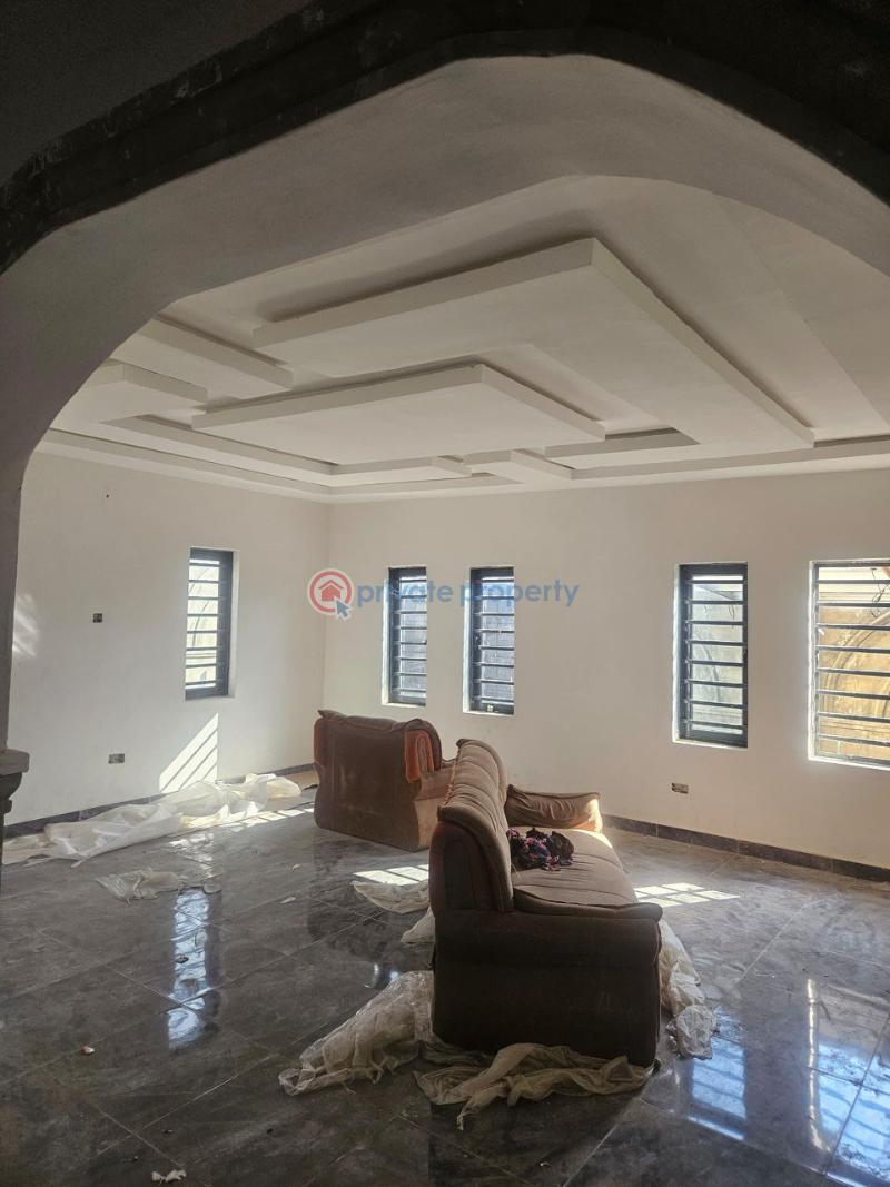 3 bedroom Flat & Apartment For Sale Olakunle Area ,akala Express Akala Express Ibadan Oyo - 4