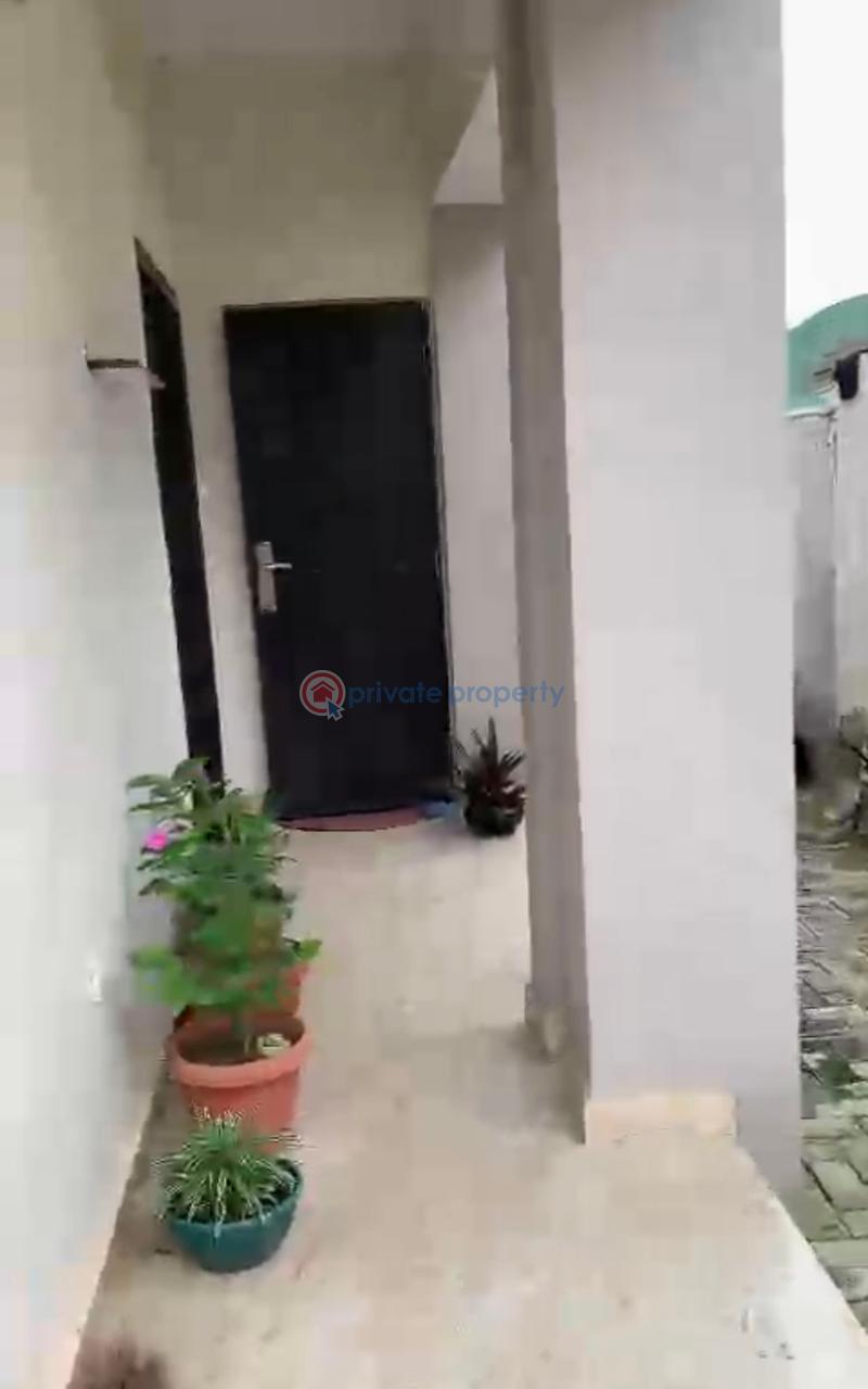 3 bedroom Detached Bungalow For Sale Karsana Abuja Phase 3  - 4