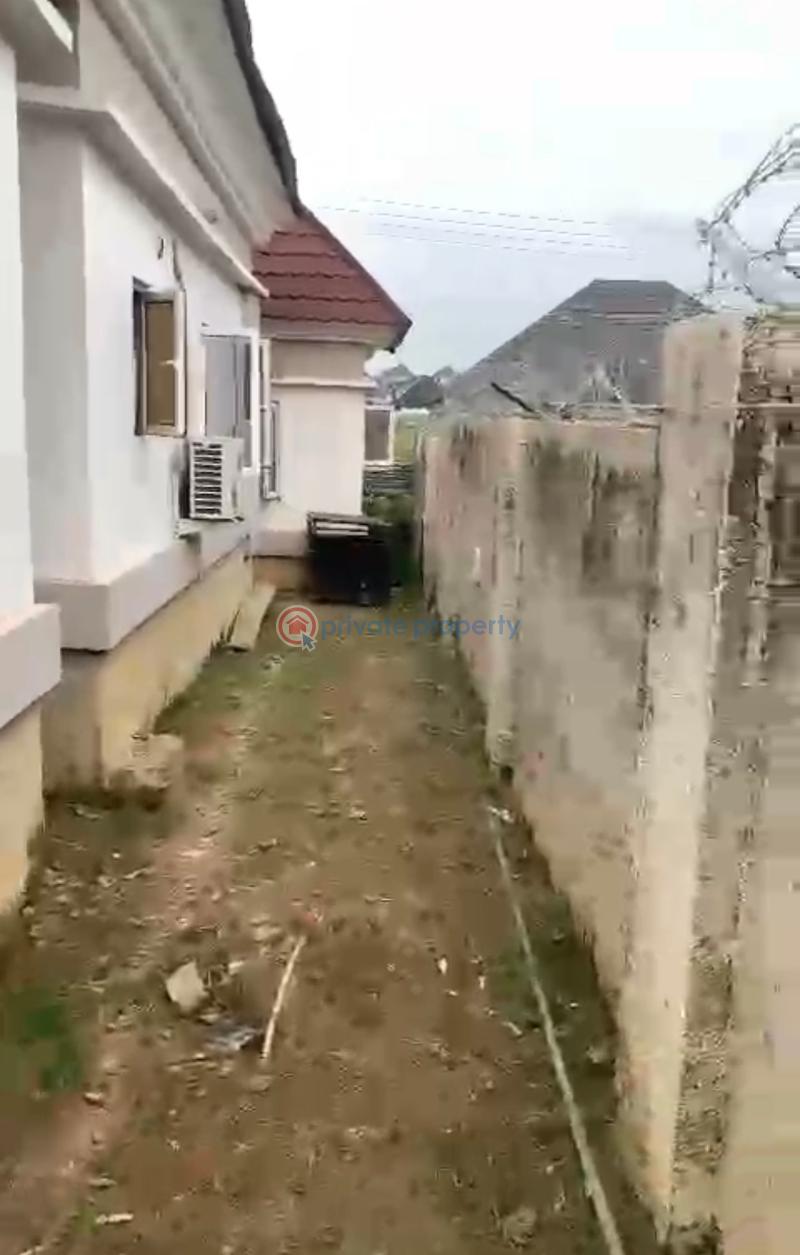 3 bedroom Detached Bungalow For Sale Karsana Abuja Phase 3  - 3