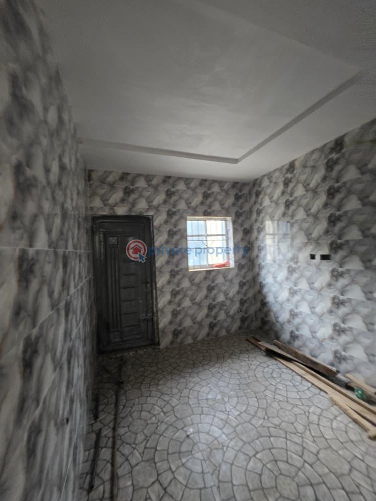 3 bedroom Detached Bungalow For Sale Adekola Iyanagbala, After Airport, Ibadan Ibadan Oyo - 6