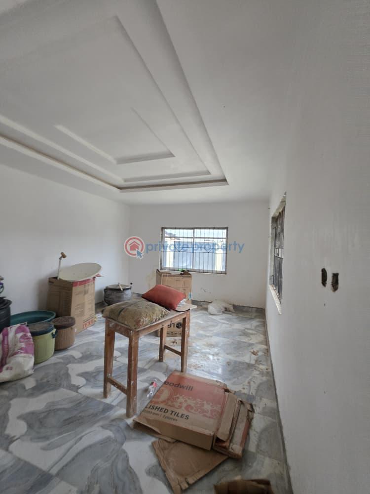 3 bedroom Detached Bungalow For Sale Adekola Iyanagbala, After Airport, Ibadan Ibadan Oyo - 12