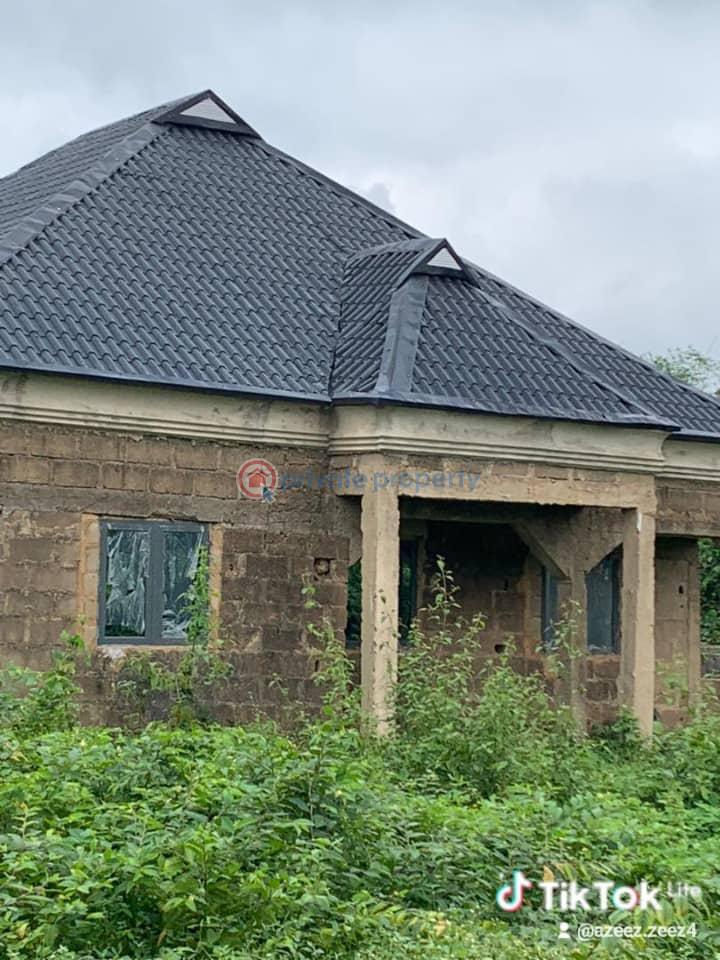 3 bedroom Bungalow For Sale Mogana Estate, Liberty Academy, Off Akala Express Way Ibadan Akala Express Ibadan Oyo
