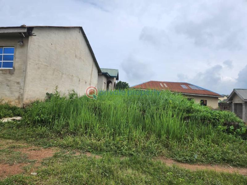 3 bedroom Detached Bungalow For Sale Olokofefe Est, Odo Ona Kekere Odo ona Ibadan Oyo - 4