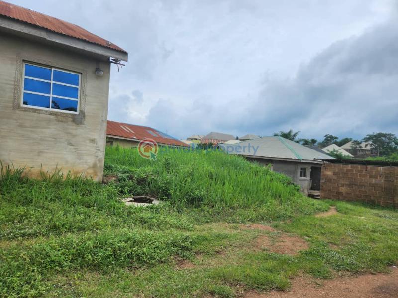 3 bedroom Detached Bungalow For Sale Olokofefe Est, Odo Ona Kekere Odo ona Ibadan Oyo - 2