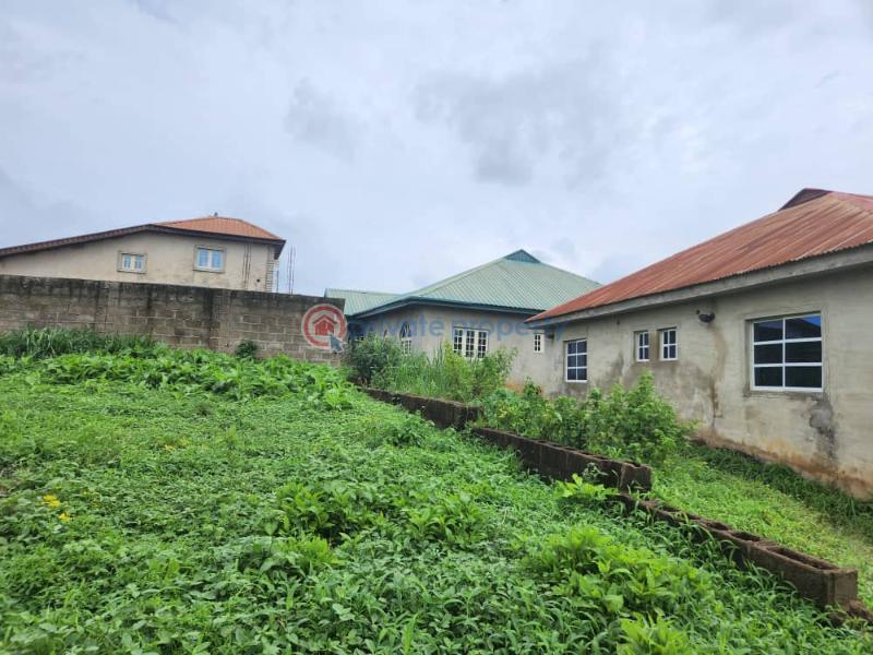 3 bedroom Detached Bungalow For Sale Olokofefe Est, Odo Ona Kekere Odo ona Ibadan Oyo - 6