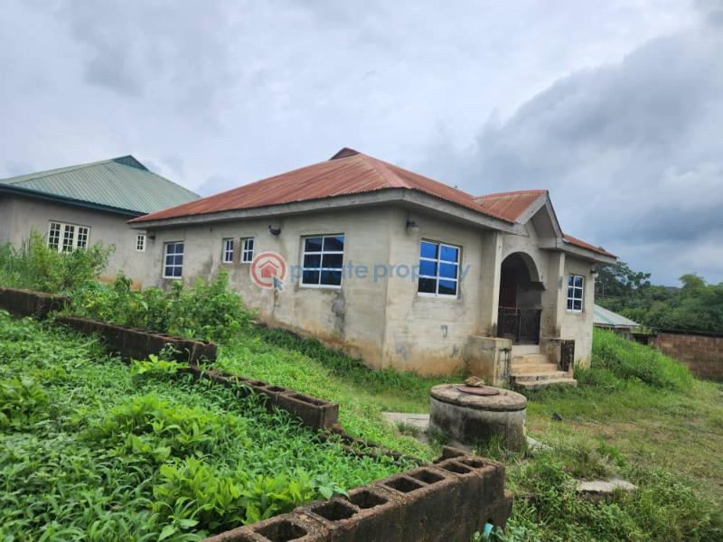 3 bedroom Detached Bungalow For Sale Olokofefe Est, Odo Ona Kekere Odo ona Ibadan Oyo - 5
