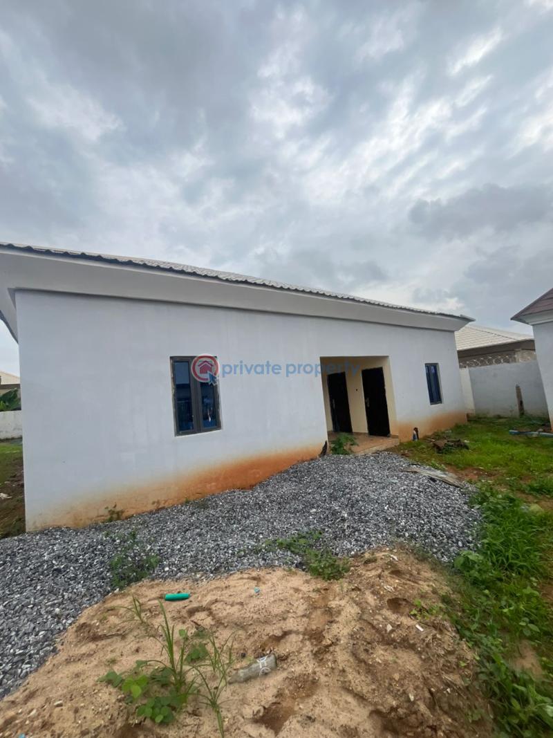 3 bedroom House For Sale Apo Abuja Phase 2  - 3
