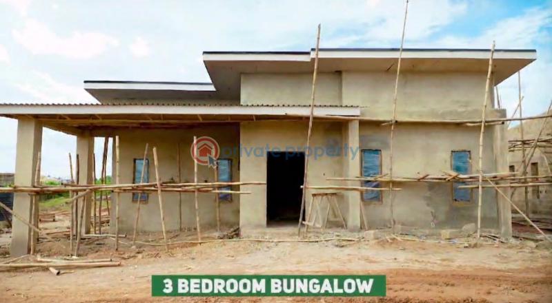 3 bedroom Bungalow For Sale Off Lagos Ibadan Ibadan Oyo - 0