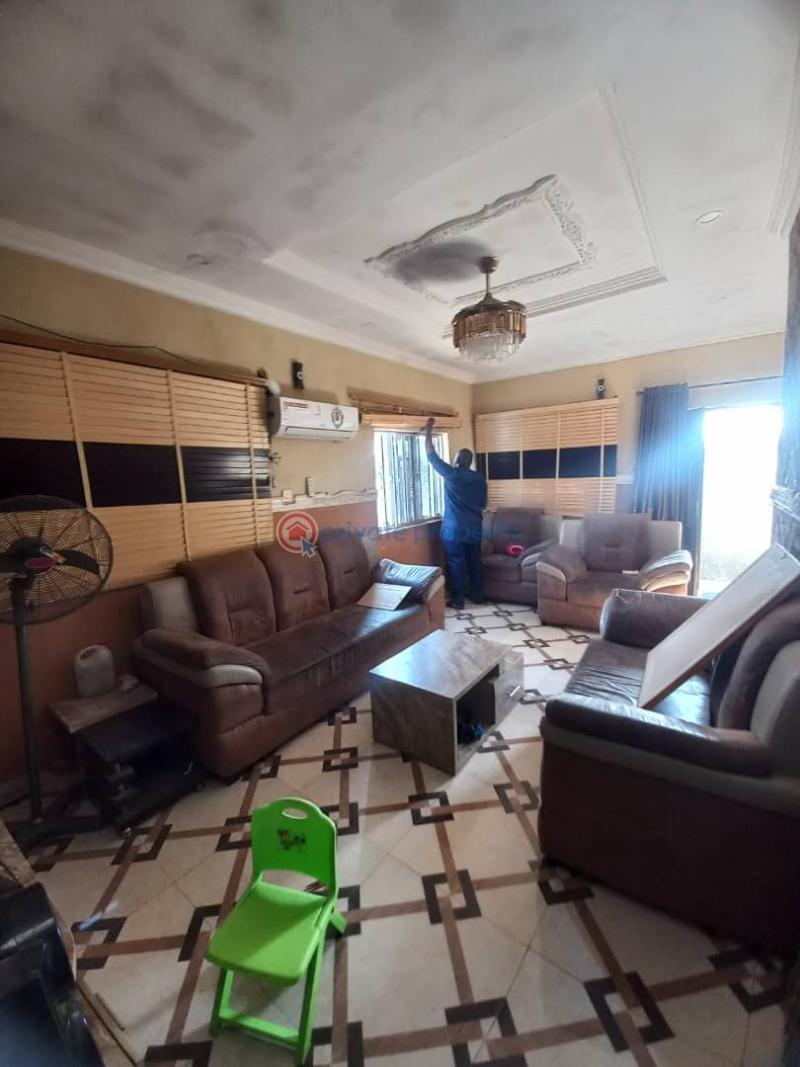 House For Sale Location* : Iyanan Temidire, At Hope Alakia Ibadan Alakia Ibadan Oyo - 5