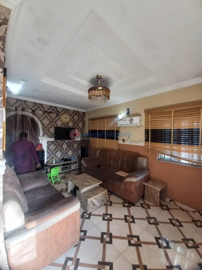 House For Sale Location* : Iyanan Temidire, At Hope Alakia Ibadan Alakia Ibadan Oyo - 8