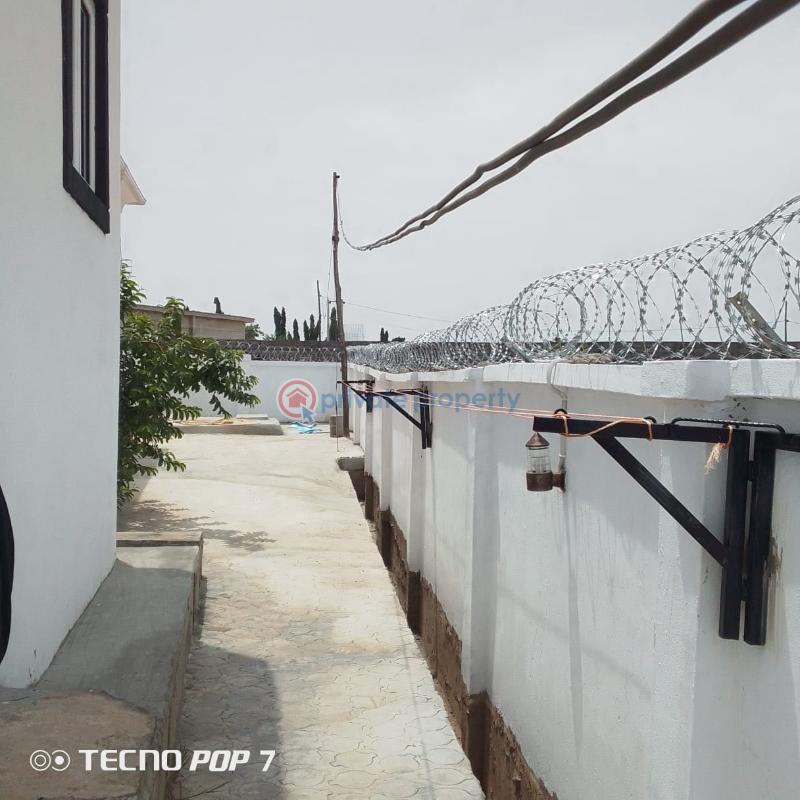 3-bedroom bungalow with space for bq alone in a compound, with fenced and gate house. - 1 3 bedroom Bungalow For Sale Opposite Union Homes Estate Abuja. Kuje Abuja Phase 4  - 1