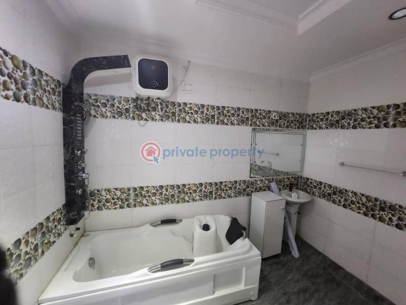 3 bedroom Bungalow For Sale Ile Titun Jericho Area Ibadan Oyo - 11