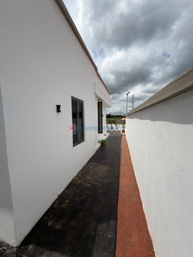 3 bedroom Detached Bungalow For Sale Nike Enugu Suburb Enugu Area  - 15