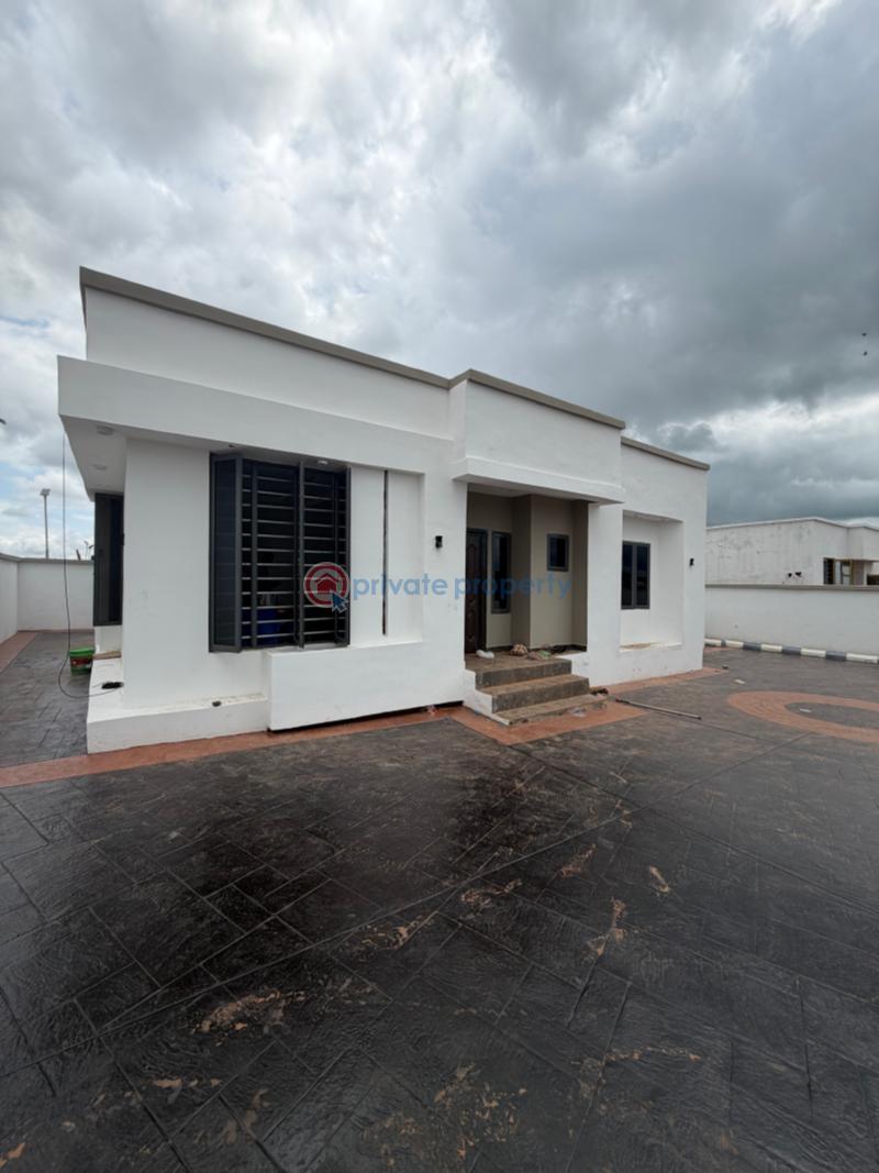 3 bedroom Detached Bungalow For Sale Nike Enugu Suburb Enugu Area  - 3