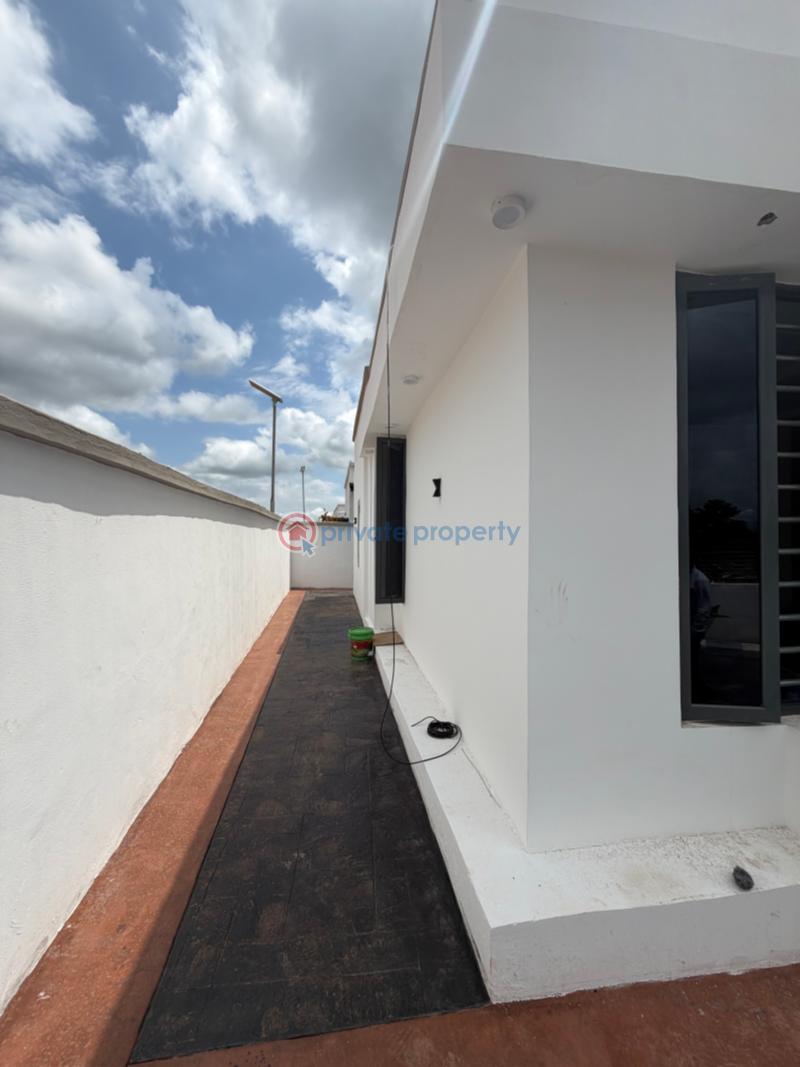 3 bedroom Detached Bungalow For Sale Nike Enugu Suburb Enugu Area  - 14