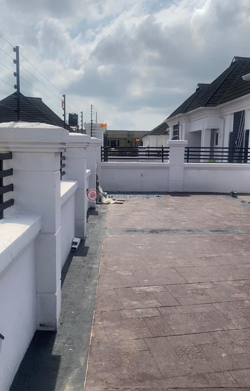 3 bedroom bungalows in mowe town - 4 3 bedroom Detached Bungalow For Sale Whitecourt Estate Mowe Ogun area  - 4
