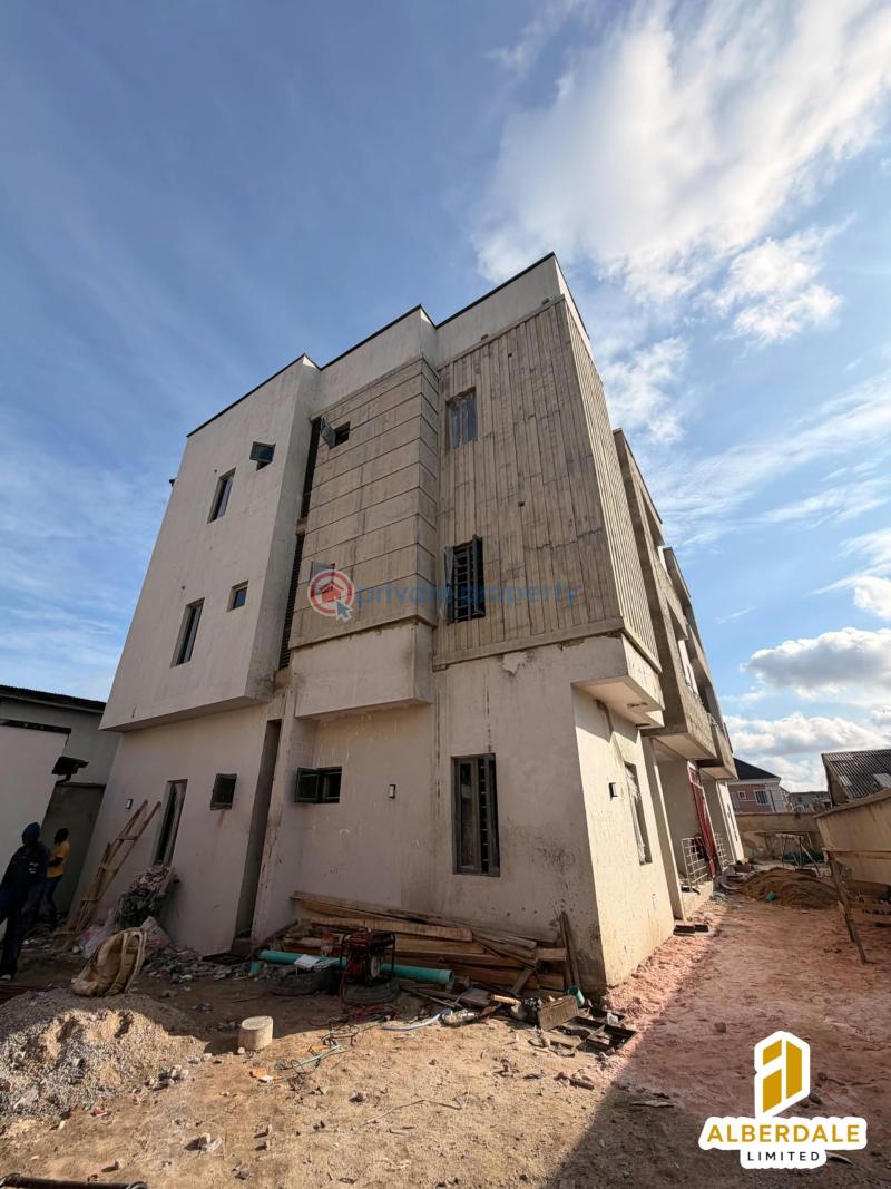 3 bedroom Flat & Apartment For Sale Gbagada Lagos - 1
