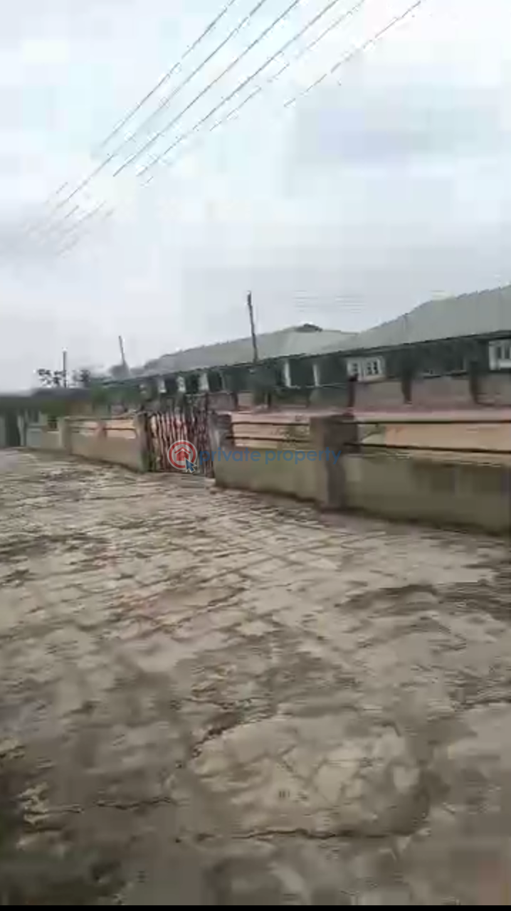 3 bedroom Detached Bungalow For Sale Redeem Camp Mowe Ogun area  - 1