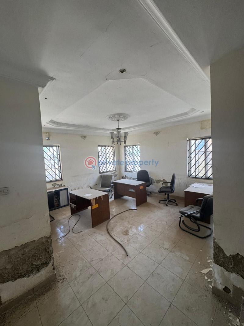 3 bedroom Detached Bungalow For Sale Apo Abuja Phase 2  - 5