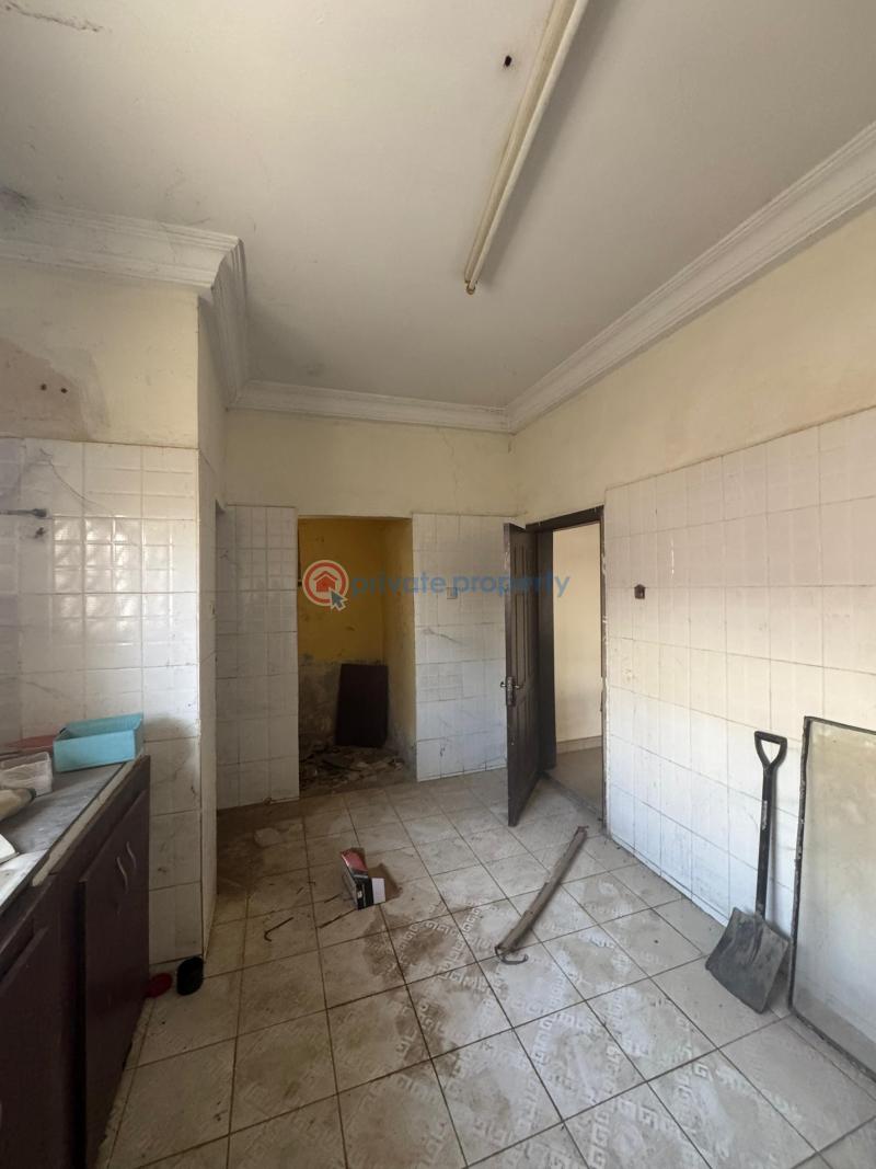 3 bedroom Detached Bungalow For Sale Apo Abuja Phase 2  - 2