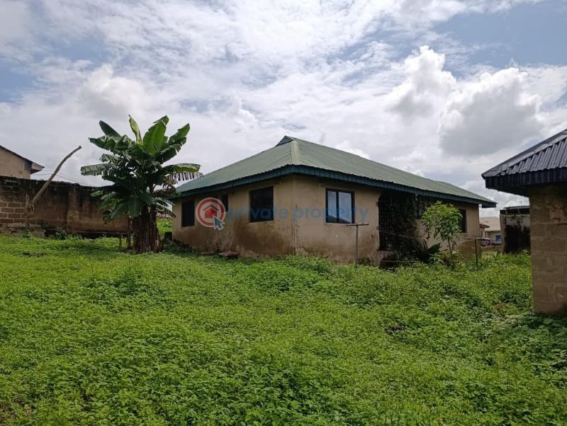 3 bedroom Detached Bungalow For Sale Kole Area, Off Arulogun/ojoo Road , Ojoo, Ibadan Ojoo Ibadan Oyo - 14