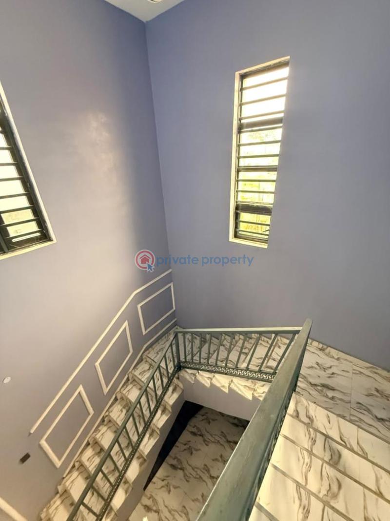 3 bedroom Detached Duplex For Sale Adron Estate Along Ife Road Ibadan Ibadan Oyo - 6
