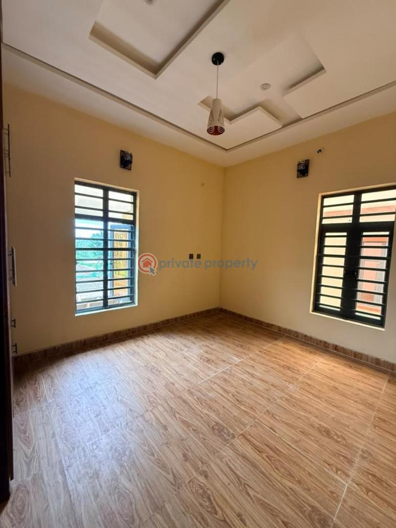 3 bedroom Detached Duplex For Sale Adron Estate Along Ife Road Ibadan Ibadan Oyo - 2