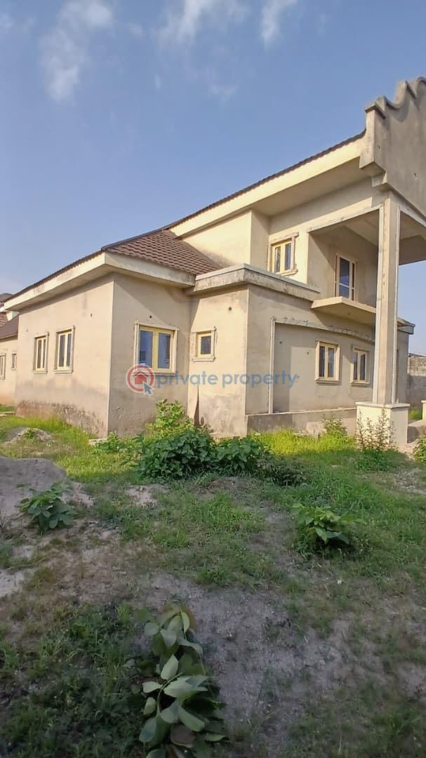 3 bedroom Detached Duplex For Sale Gaduwa Abuja Phase 2  - 1