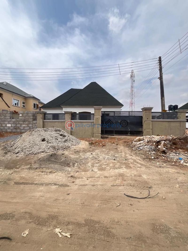 3 bedroom Detached Bungalow For Sale Apo Abuja Phase 2  - 1