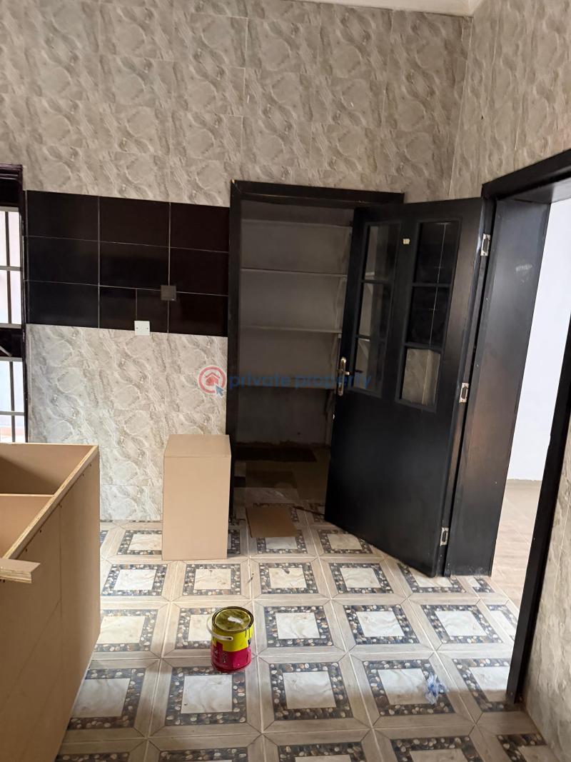 Flat & Apartment For Rent At Ayegoro Okebadan Area Akobo Ibadan Akobo Ibadan Oyo - 13