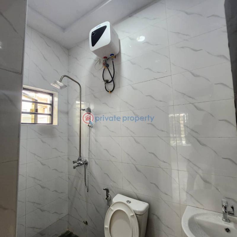 3 bedroom duplex - 2 3 bedroom Duplex For Rent Carlton Gate Estate Gra, Akobo, Ibadan Akobo Ibadan Oyo - 2