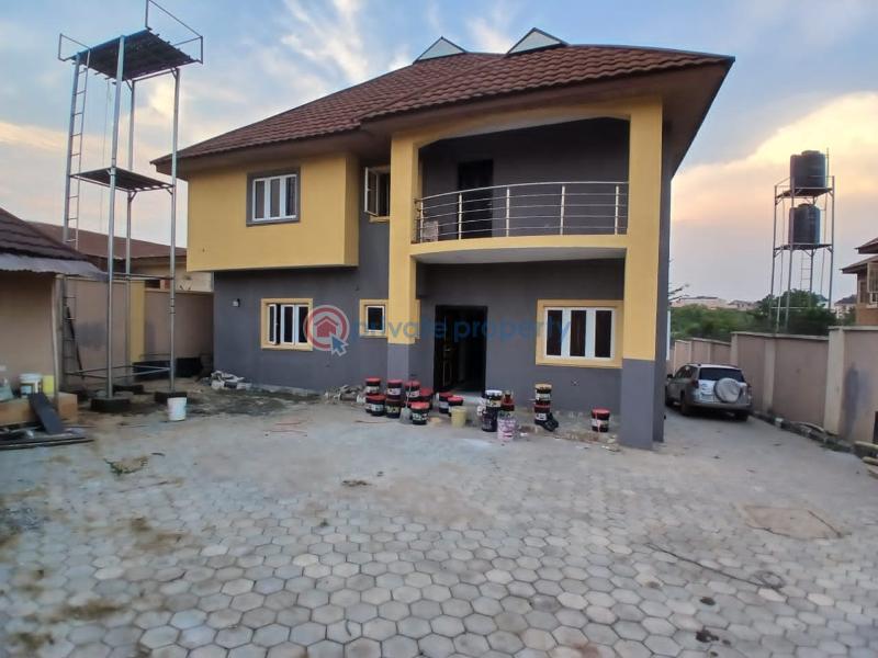 Flat & Apartment For Rent At Ayegoro Okebadan Area Akobo Ibadan Akobo Ibadan Oyo - 0