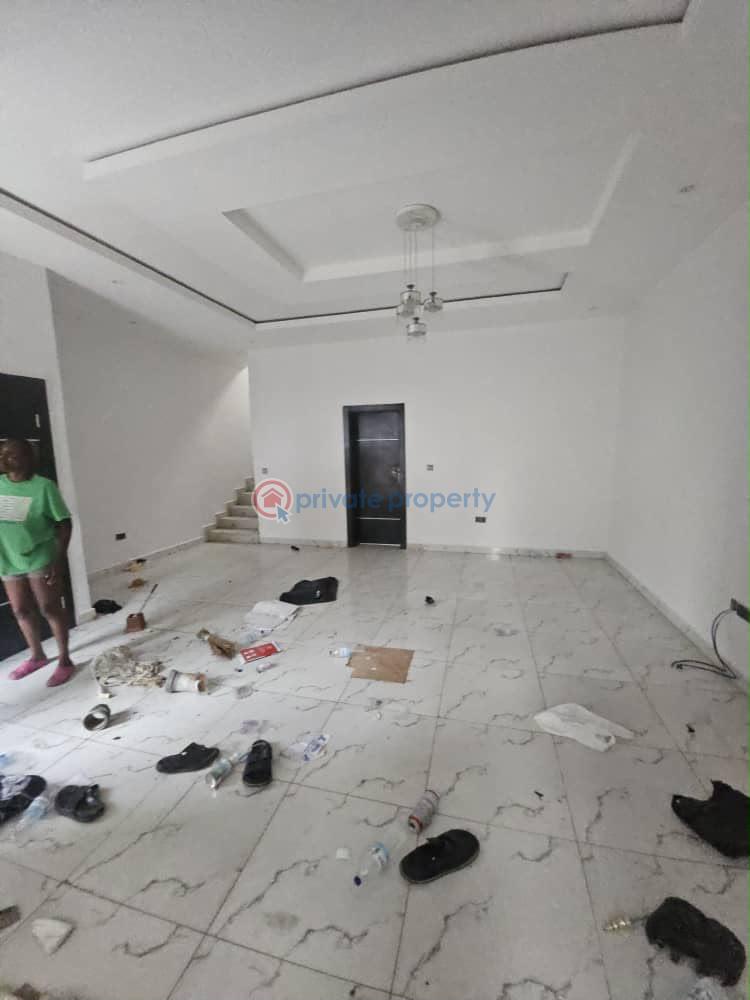 3 bedroom Flat & Apartment For Rent Ebute Ikorodu Lagos - 0