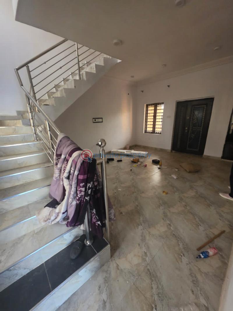 3 bedroom Block Of Flats For Rent Carlton Gate Estate Akobo Akobo Ibadan Oyo - 4