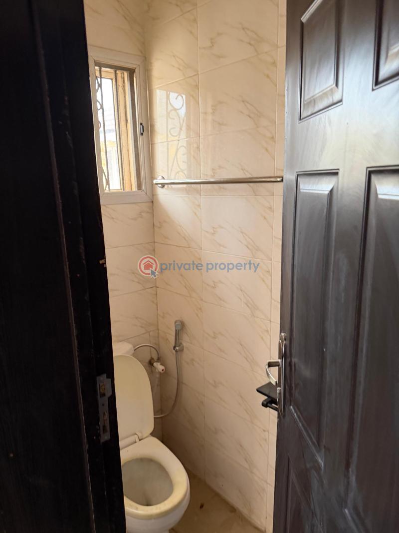 Flat & Apartment For Rent At Ayegoro Okebadan Area Akobo Ibadan Akobo Ibadan Oyo - 7