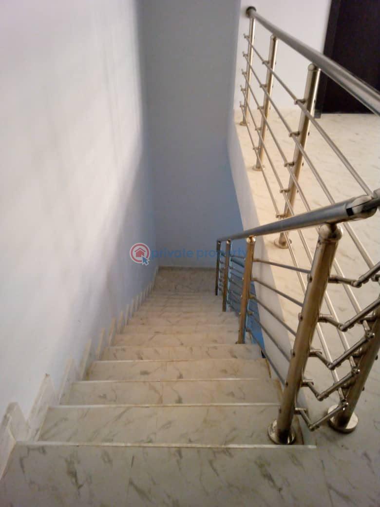 3 bedroom Semi detached Duplex For Sale Magodo GRA Phase 1 Ojodu Lagos - 3