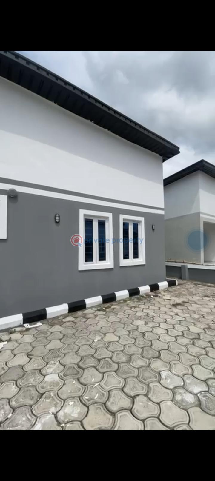 3 bedroom en suite bungalow srmi-detached - 1 3 bedroom Block Of Flats For Sale Mayfair Garden Oribanwa Ibeju-Lekki Lagos - 1