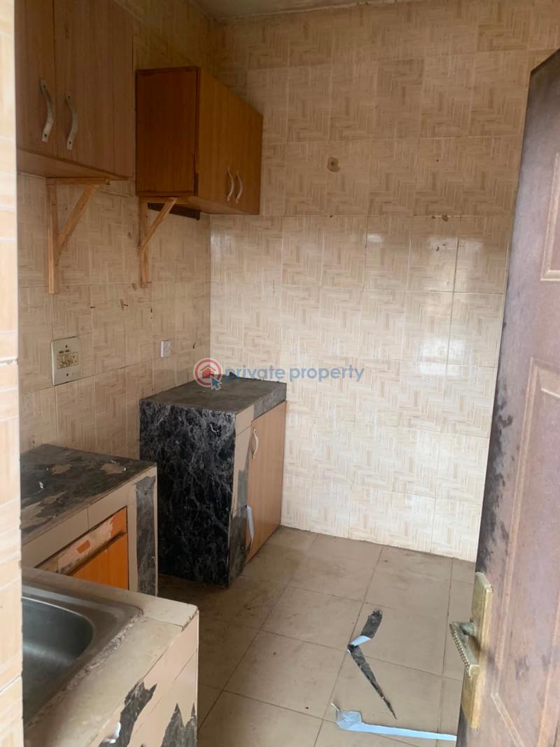 3 bedroom Block Of Flats For Rent Olowora Omole Phase 2 Extension Kosofe Kosofe/Ikosi Lagos - 6