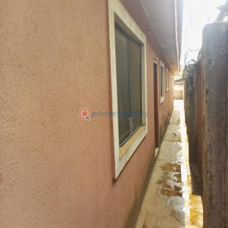 3 bedroom Block Of Flats For Sale Ayobo Ipaja Lagos - 2