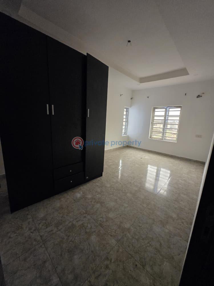 3 bedroom Flat & Apartment For Sale Okeira Ogba Lagos - 5