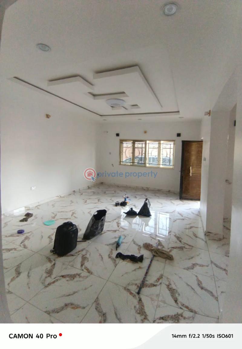 Flat & Apartment For Rent Iyana Olopa / Anifalaje Estate, Akobo, Ibadan (tarred Road Access) Ibadan Oyo - 5